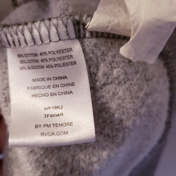 🪴bogo FREE🪴 RVCA Hooded Cotton Vest Size Small - Picture 3 of 3